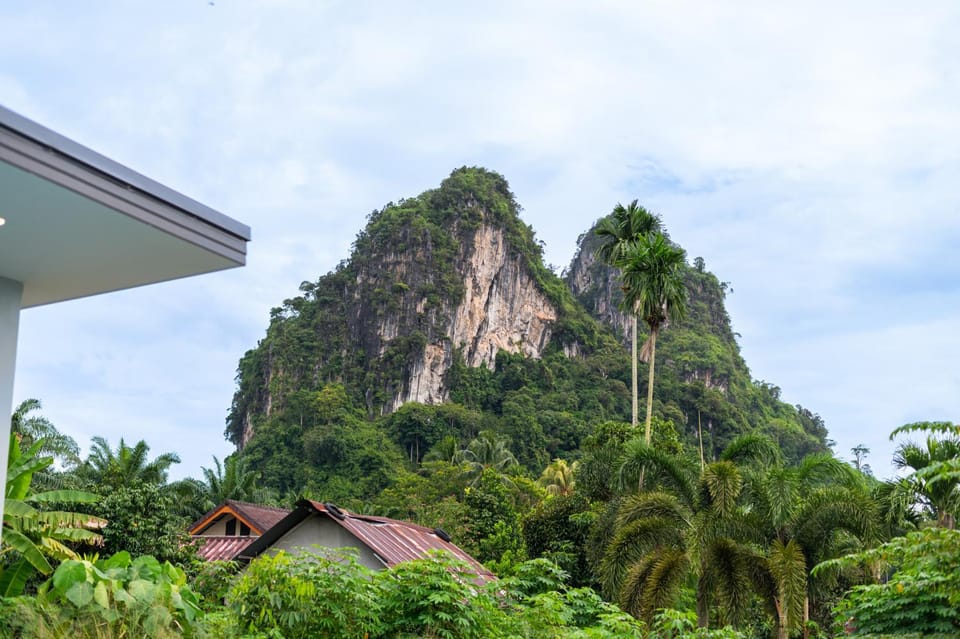 Sea Eagle Mountain private pool villa Aonang Villa in Krabi Changwat