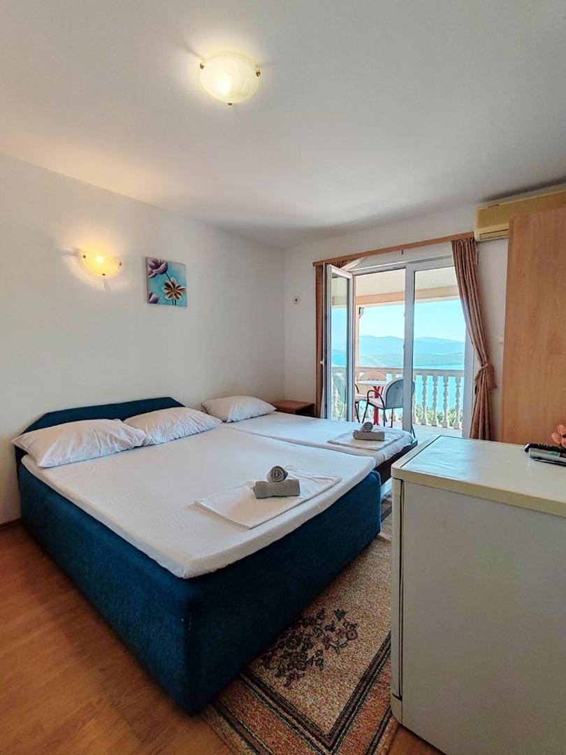 Apartment & Rooms Tempera Bed and Breakfast in Neum