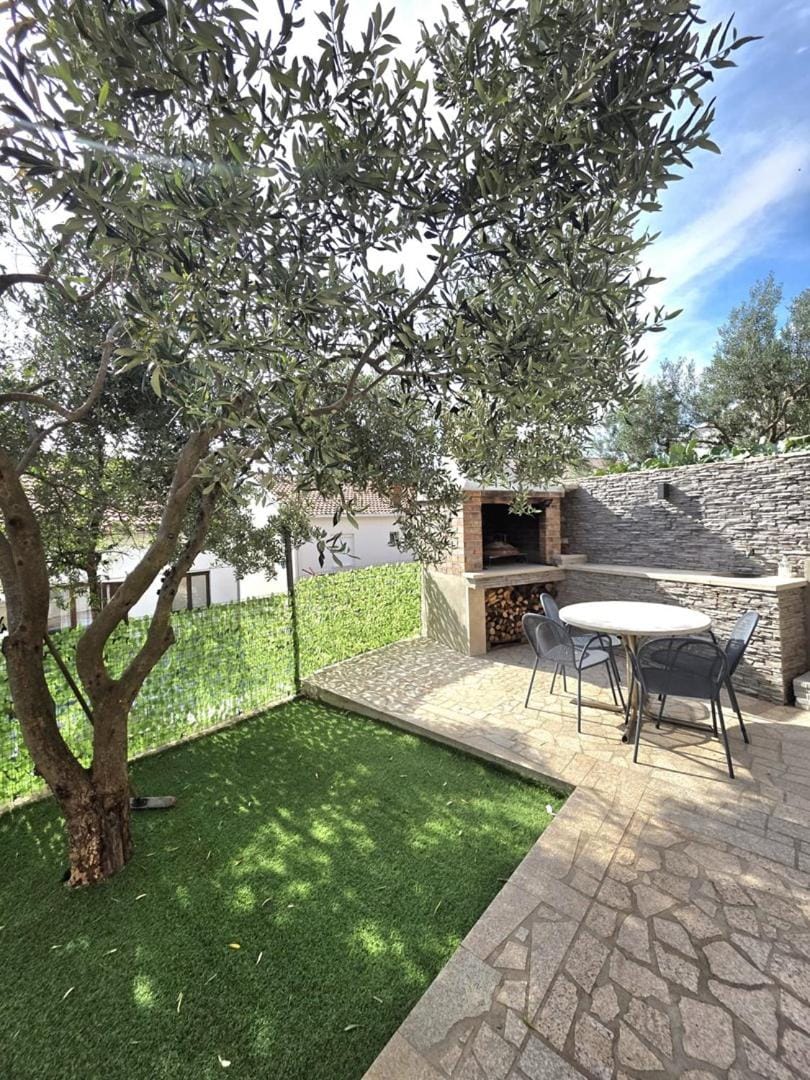 Apartment & Rooms Tempera Bed and Breakfast in Neum