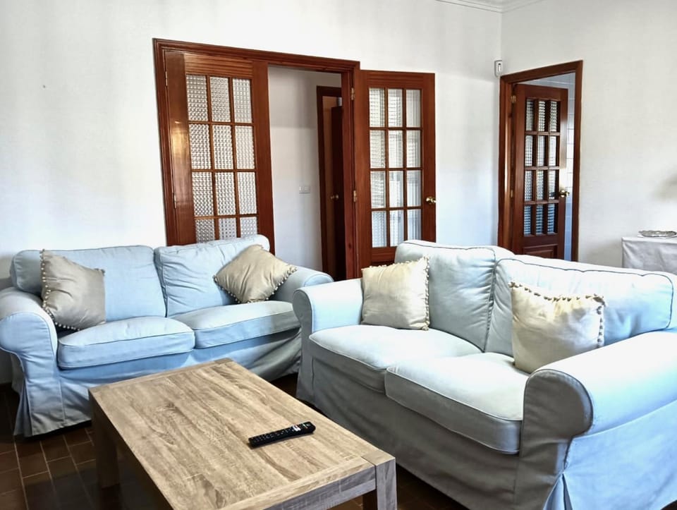 Communal lounge/ TV room, Living room
