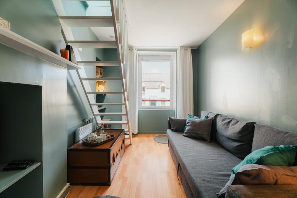 Property building, Living room