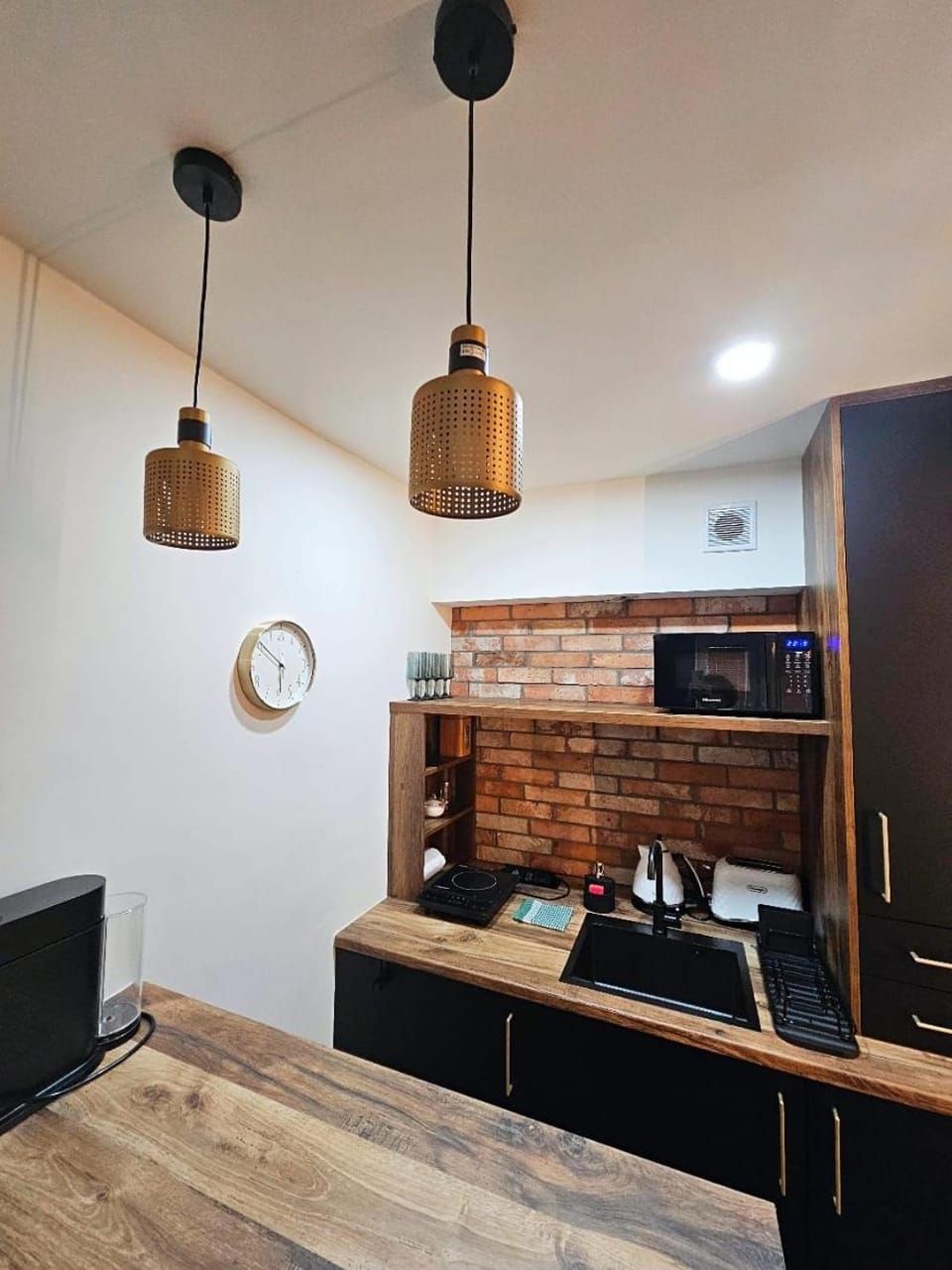 Kitchen or kitchenette, minibar, pet friendly, stove