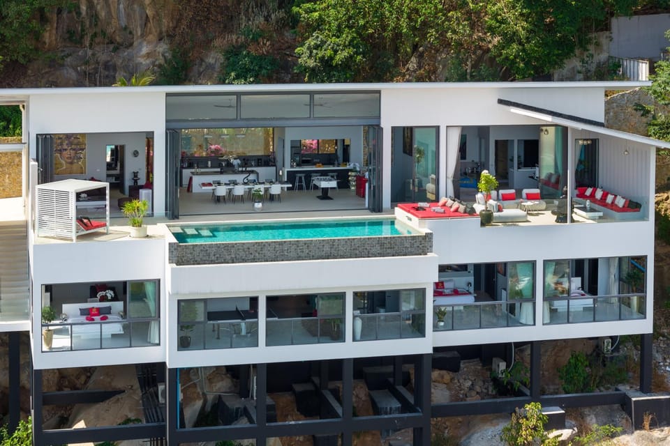 Day, View (from property/room), Balcony/Terrace, Pool view, Swimming pool, sunbed