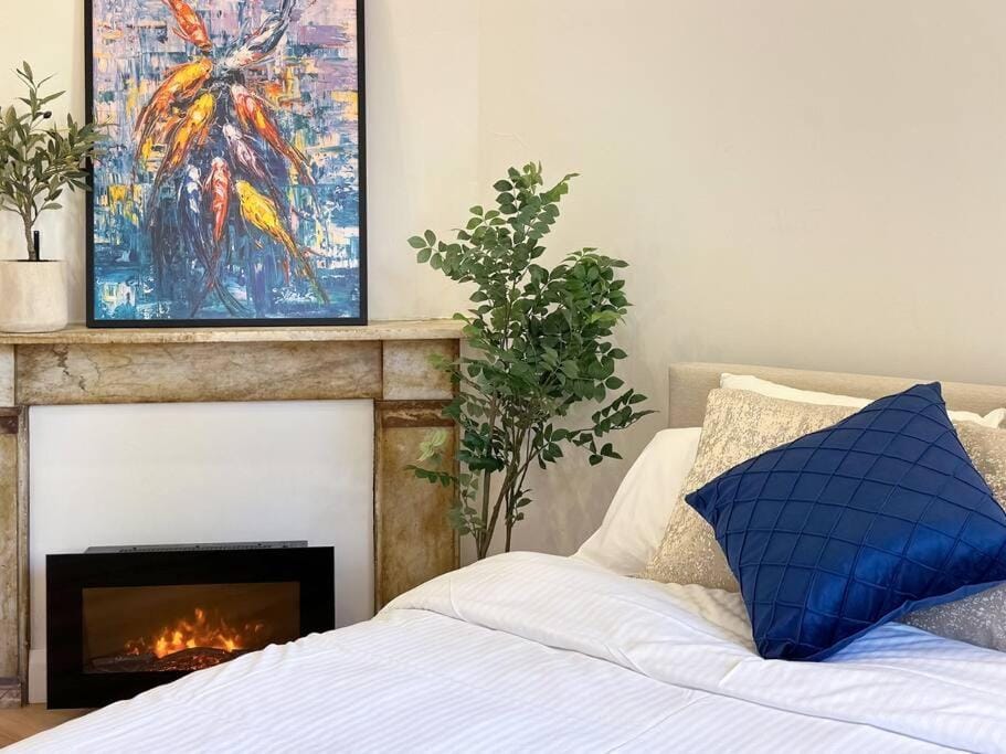 Sydney CBD Newly Renovated Large Terrace Apartment in Surry Hills