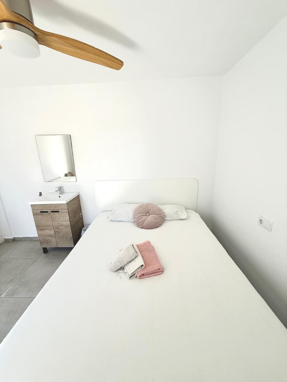 Cisne By Nest Hostel Hostel in Sant Antoni Portmany