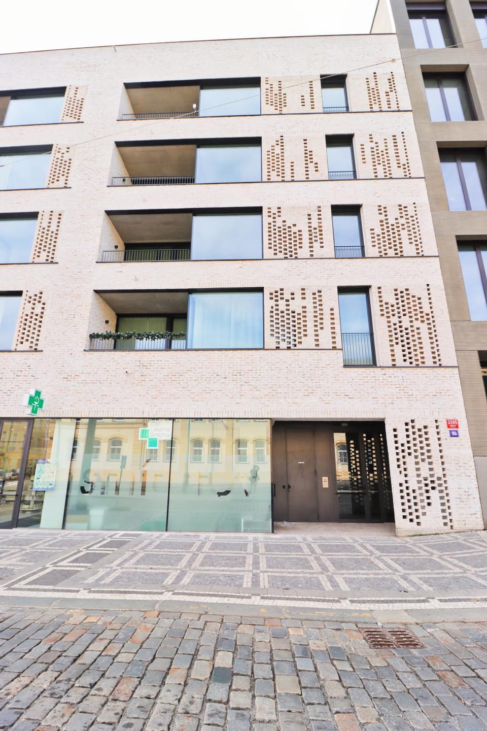 Property building, Day