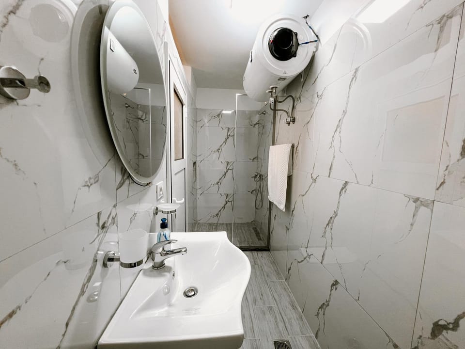 Daors House Apartment in Vlorë County, Albania