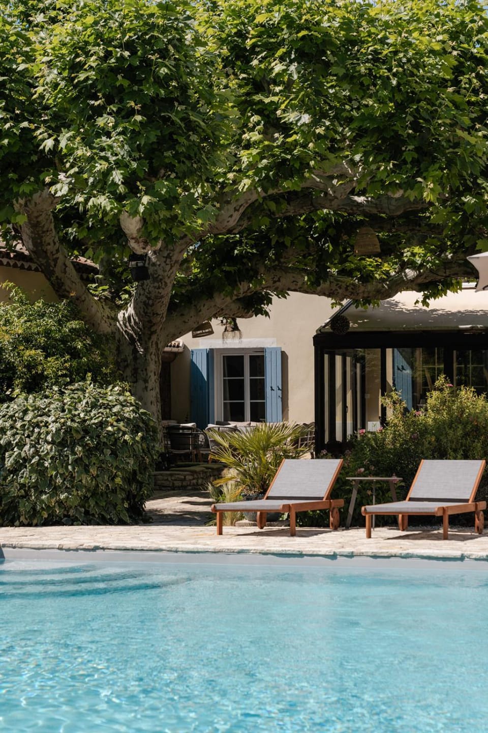 Property building, Swimming pool