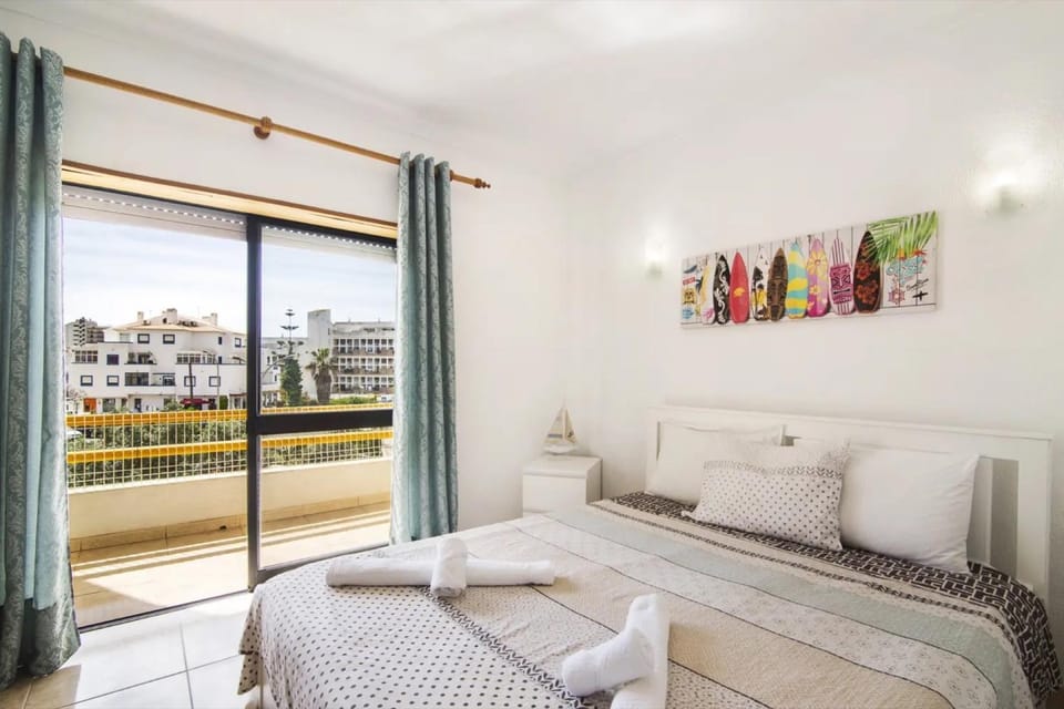 Property building, Living room, Bedroom