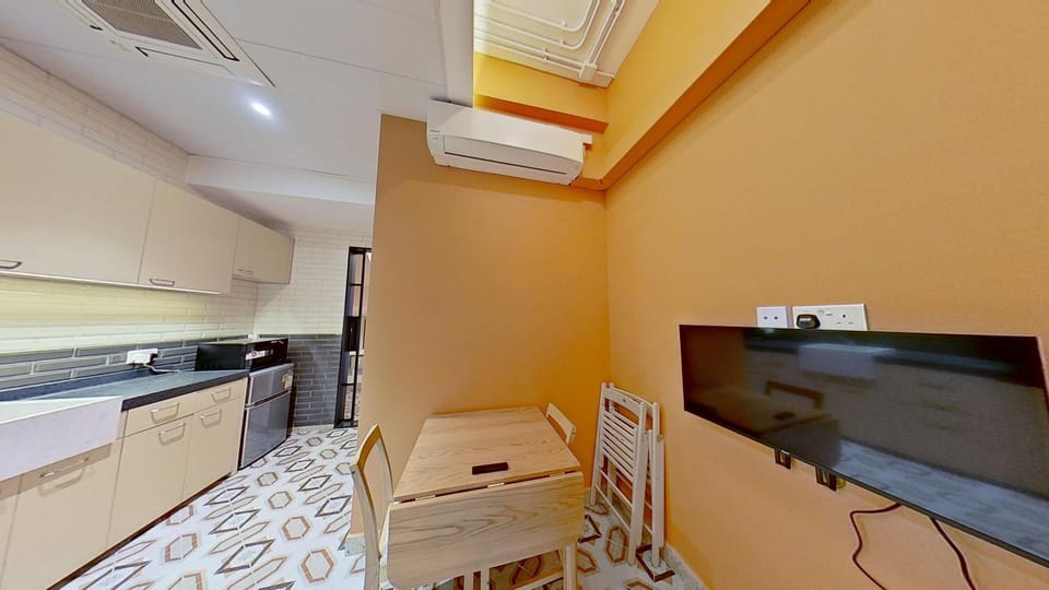 TV and multimedia, Kitchen or kitchenette, Living room, Seating area, Dining area, hair dresser