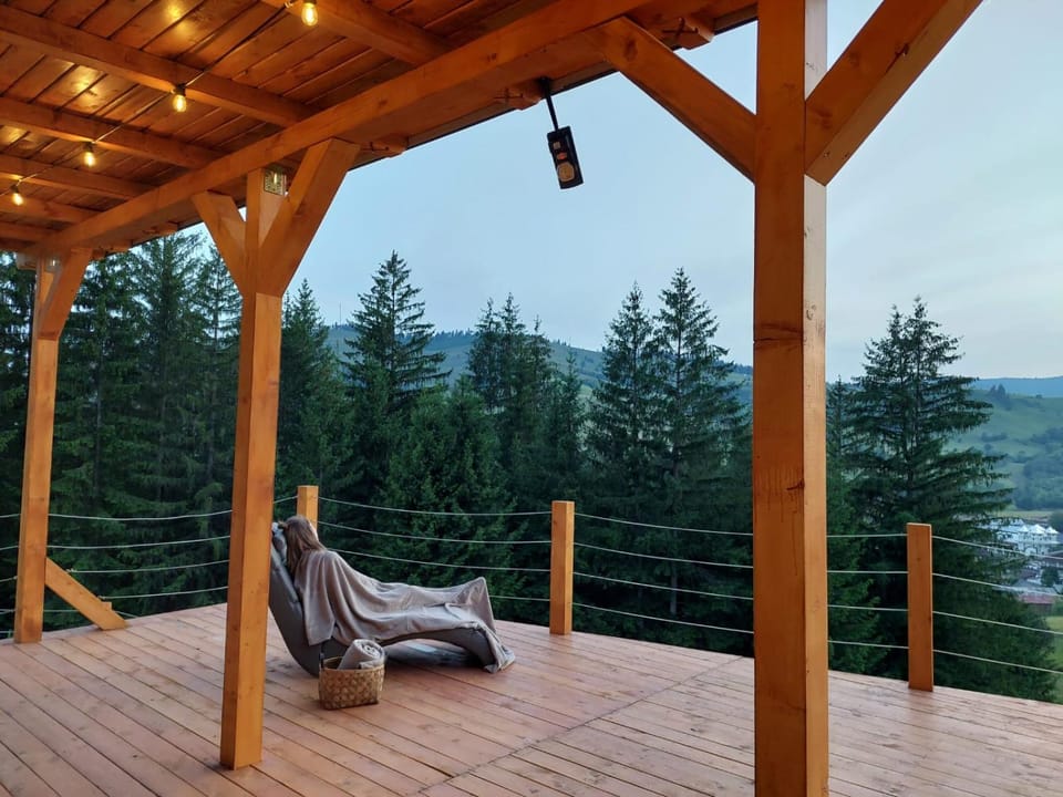 Patio, Day, Natural landscape, Balcony/Terrace, Mountain view
