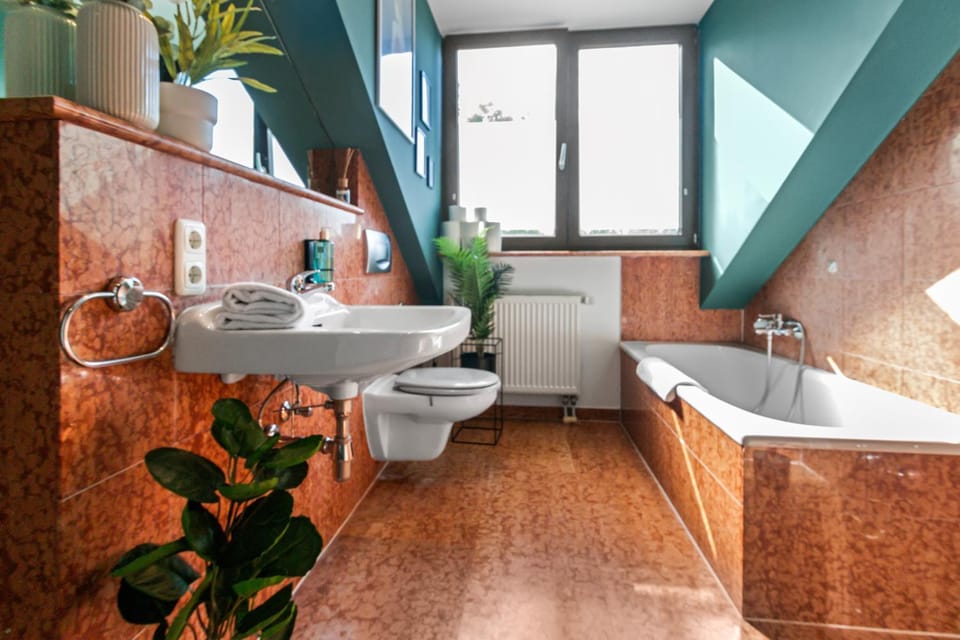 Flatista Homes - Penthouse with Rooftop Gym Apartment in Munich