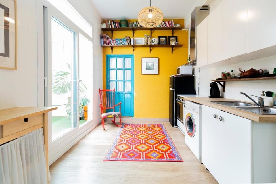Property building, Kitchen or kitchenette, Living room