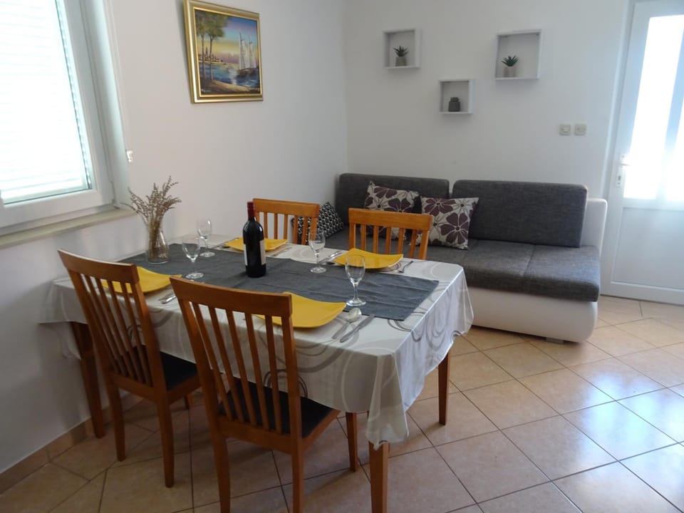 Guest House Laura Apartment in Šibenik-Knin County, Croatia
