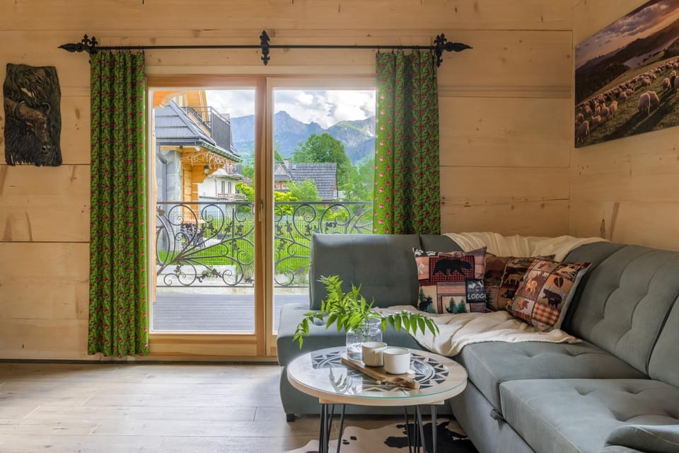 Living room, Seating area, Mountain view