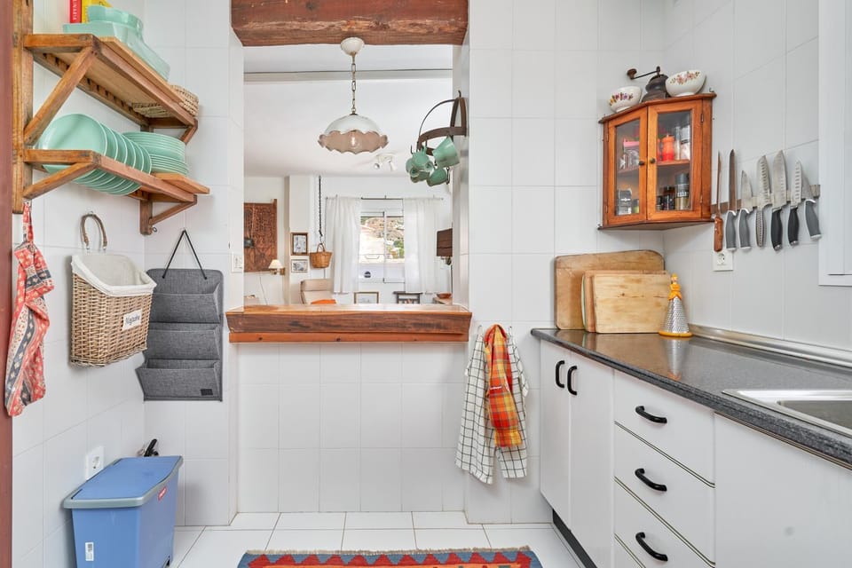 Kitchen or kitchenette, Living room