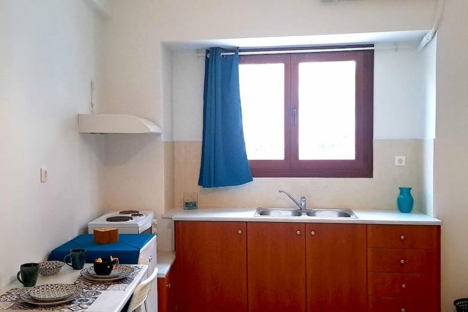 Hypes Apartment in Decentralized Administration of the Aegean