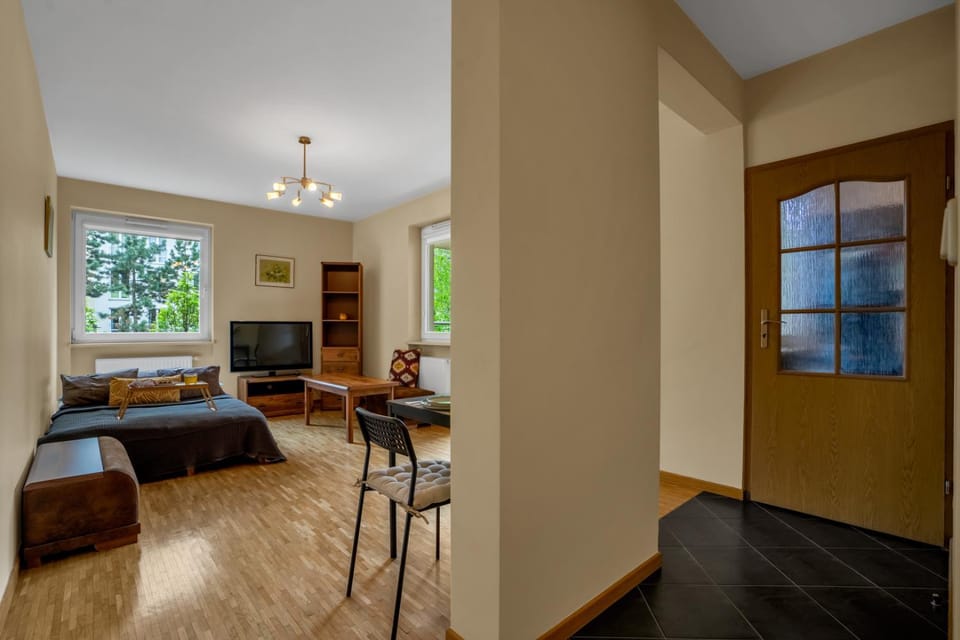 Bed, Living room, Seating area