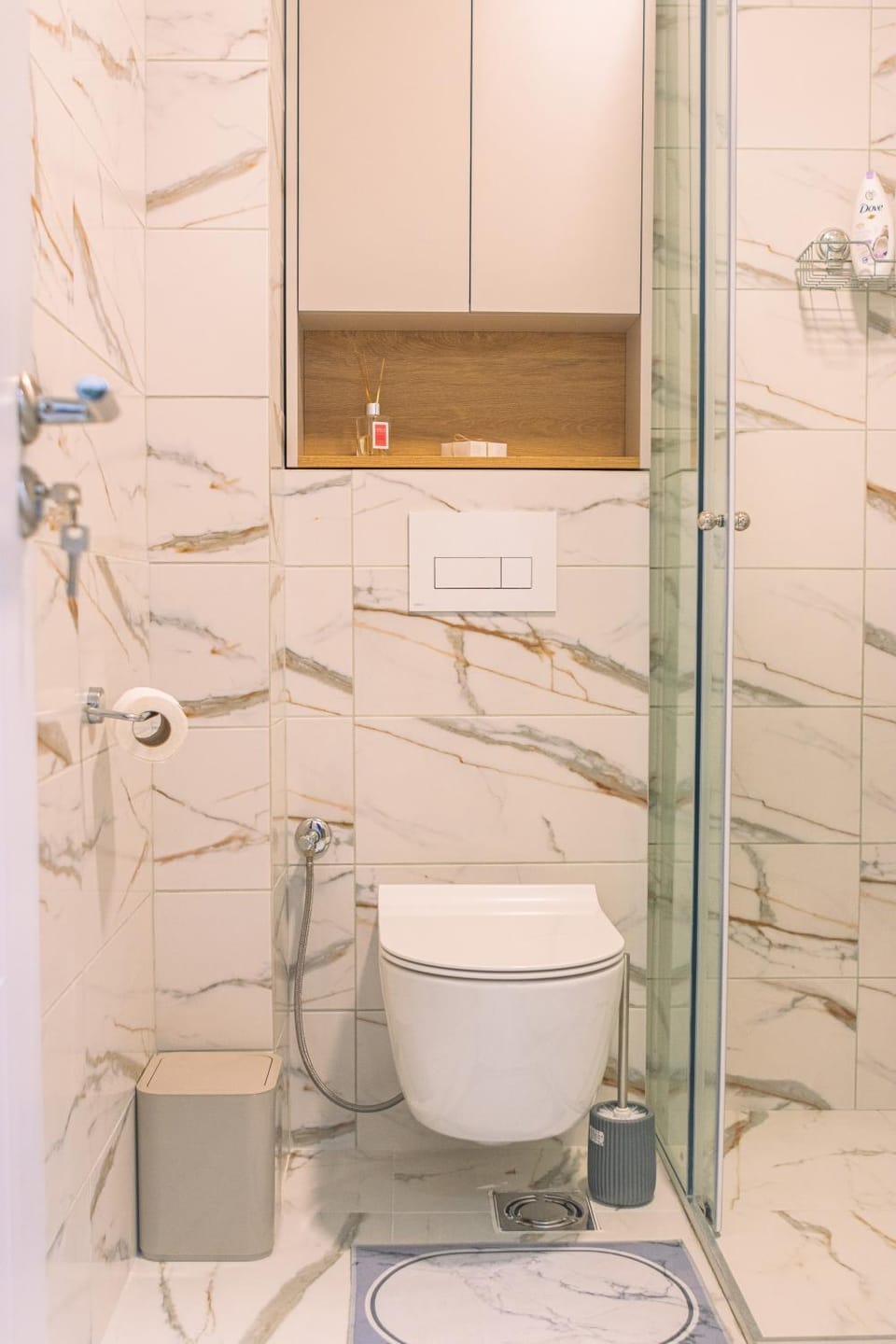 Shower, Toilet, Bathroom