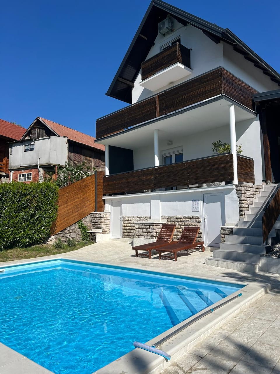 Property building, Swimming pool