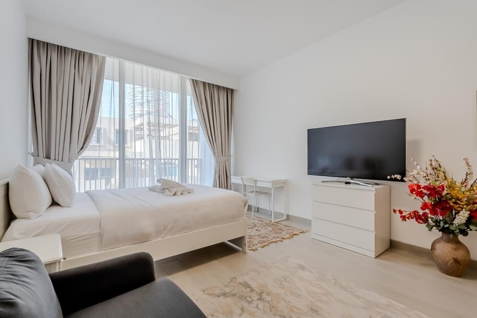 Modern and Cozy Studio in JVC I Luma Building Apartment in Dubai