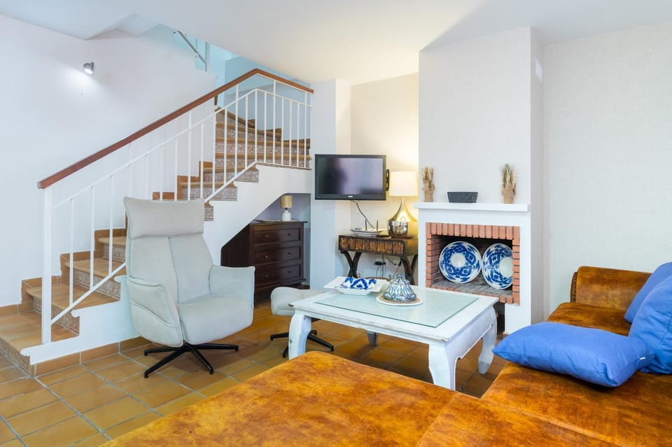 TV and multimedia, Living room, Seating area