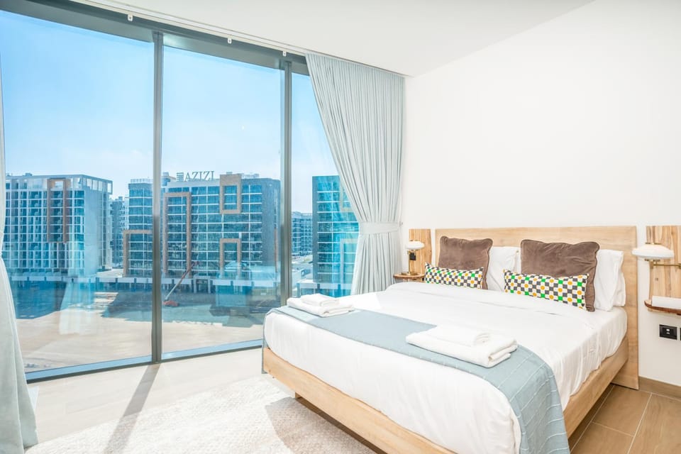 Bed, Bedroom, towels, wardrobe