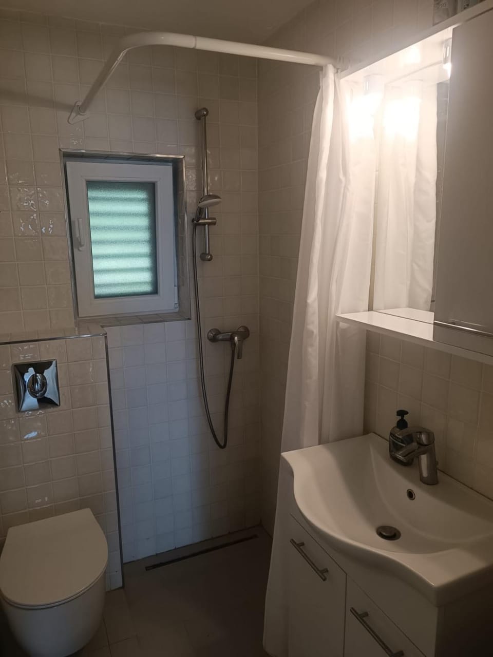 Shower, Toilet, Bathroom