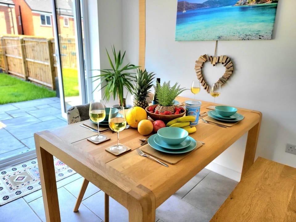 Food and drinks, Dining area, kitchen