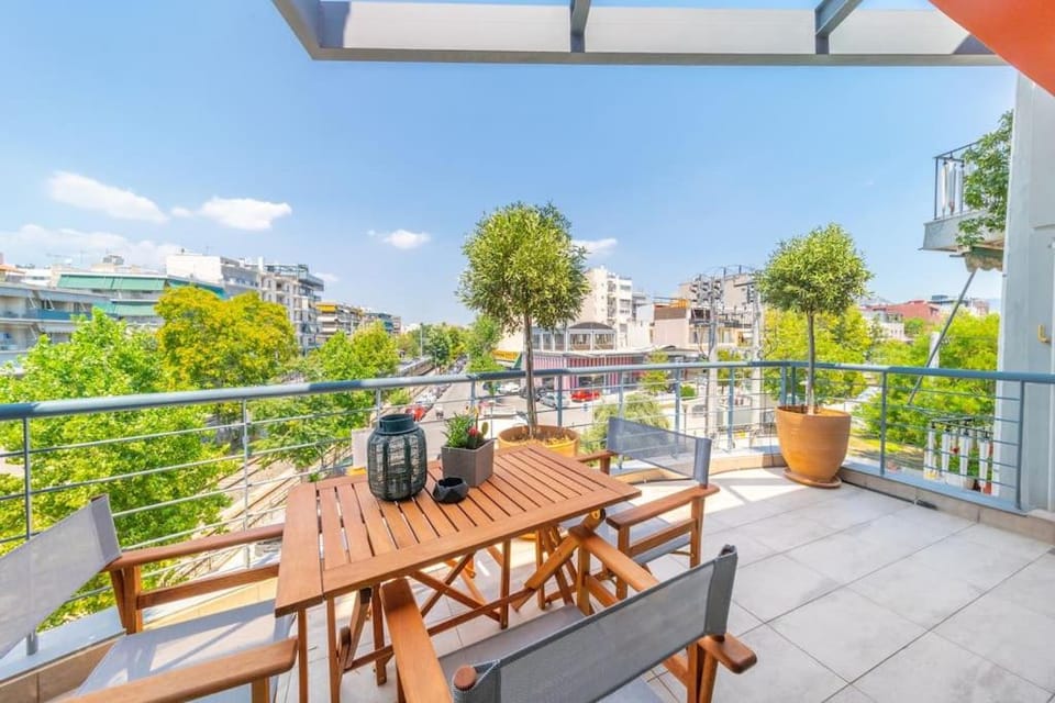 The HostMaster Roofgarden Urban Bliss Apartment in Athens