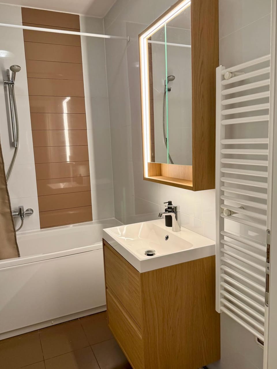 Shower, Bathroom