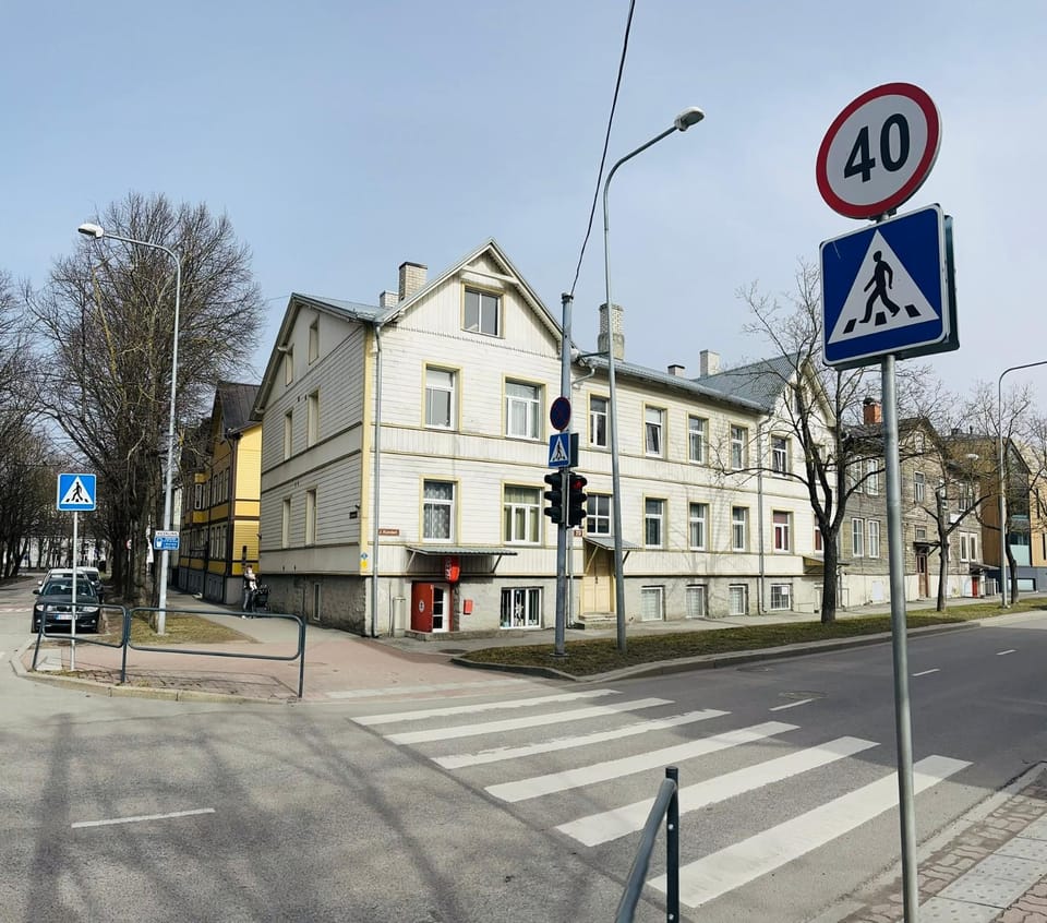 Property building, Street view