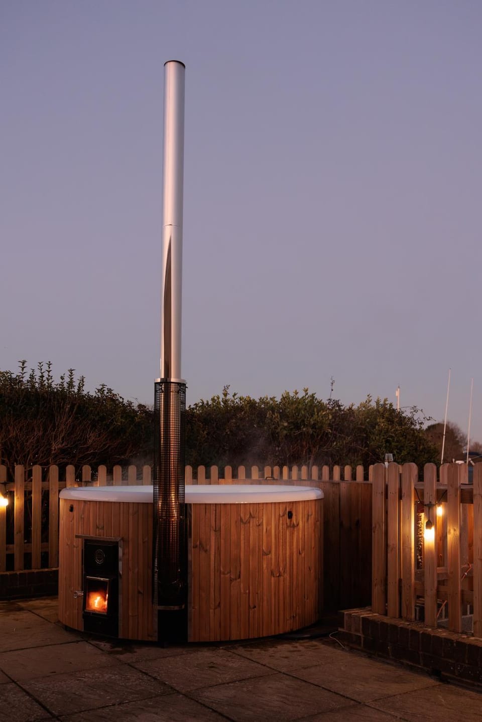 Hot Tub With A View - Christchurch Harbour House in Christchurch