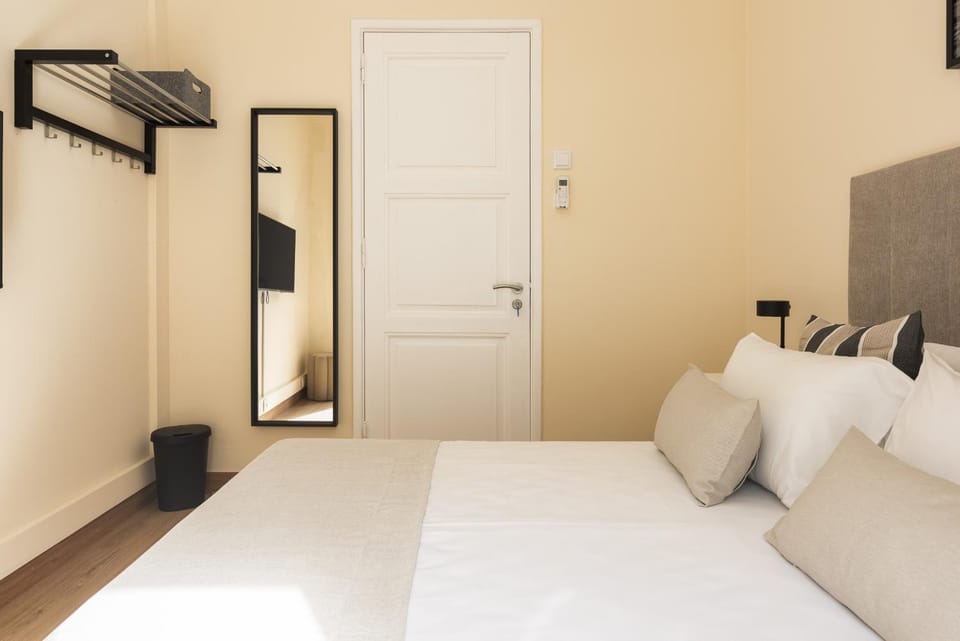 City Rooms Guest House by HD Bed and Breakfast in Faro