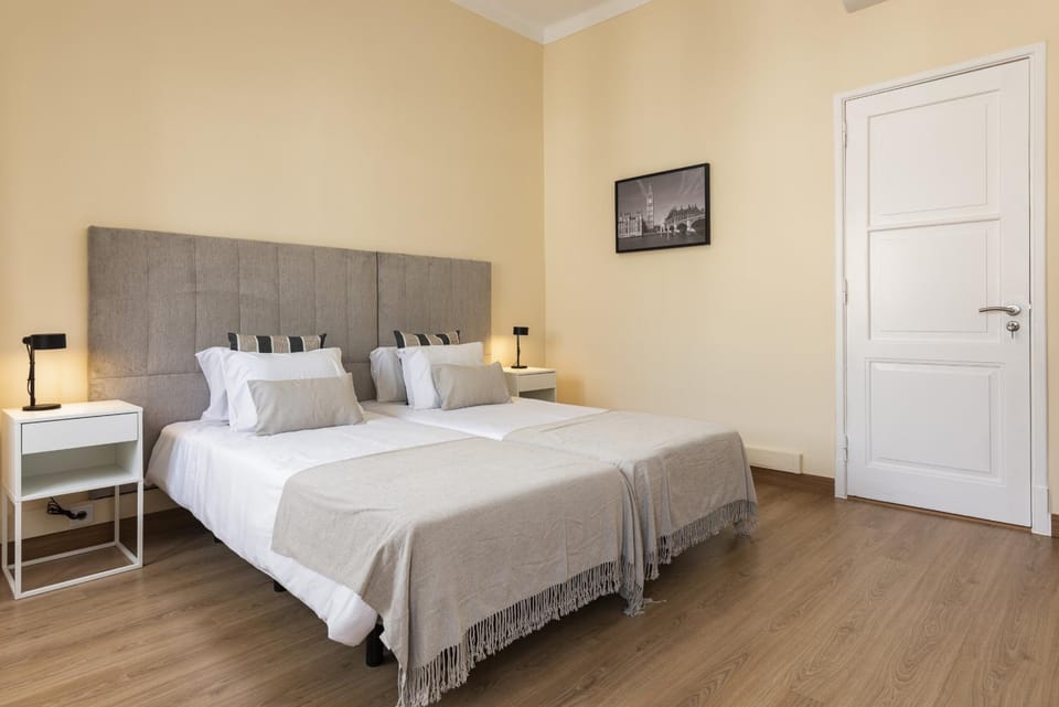 City Rooms Guest House by HD Bed and Breakfast in Faro