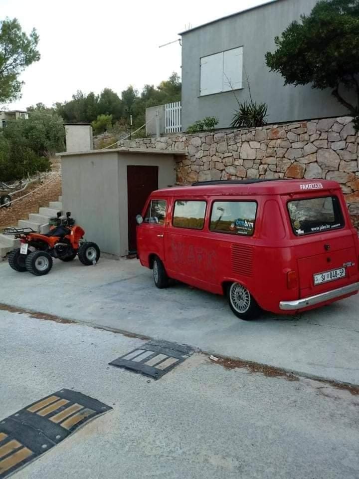 Nika Inea Apartmani Zirje Apartment in Šibenik-Knin County, Croatia