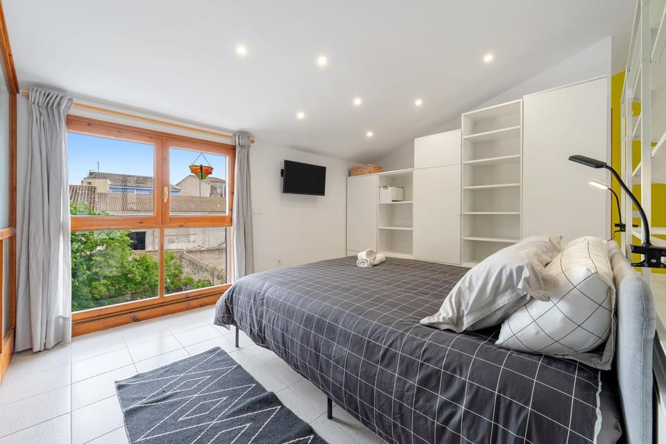 Living room, Bedroom