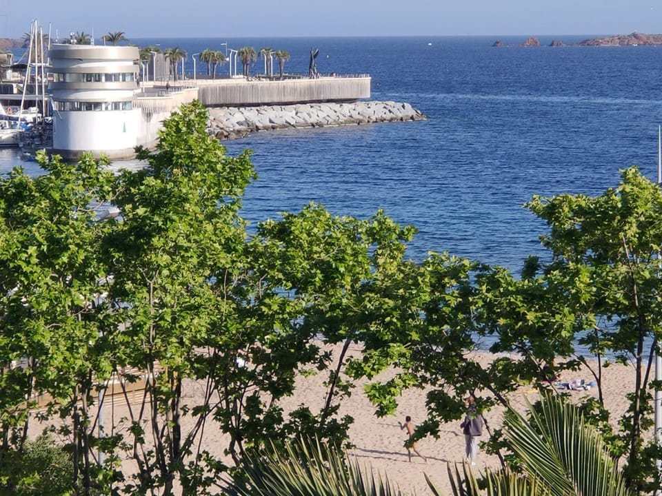 Liberty Fréjus plage vue mer panoramique Apartment in Fréjus