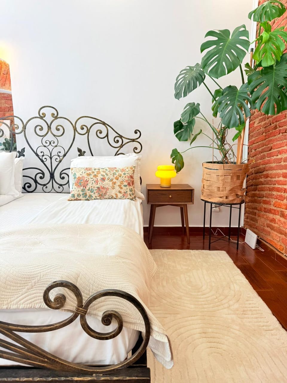 A Piece of History GuestHouse Apartment in Brasov