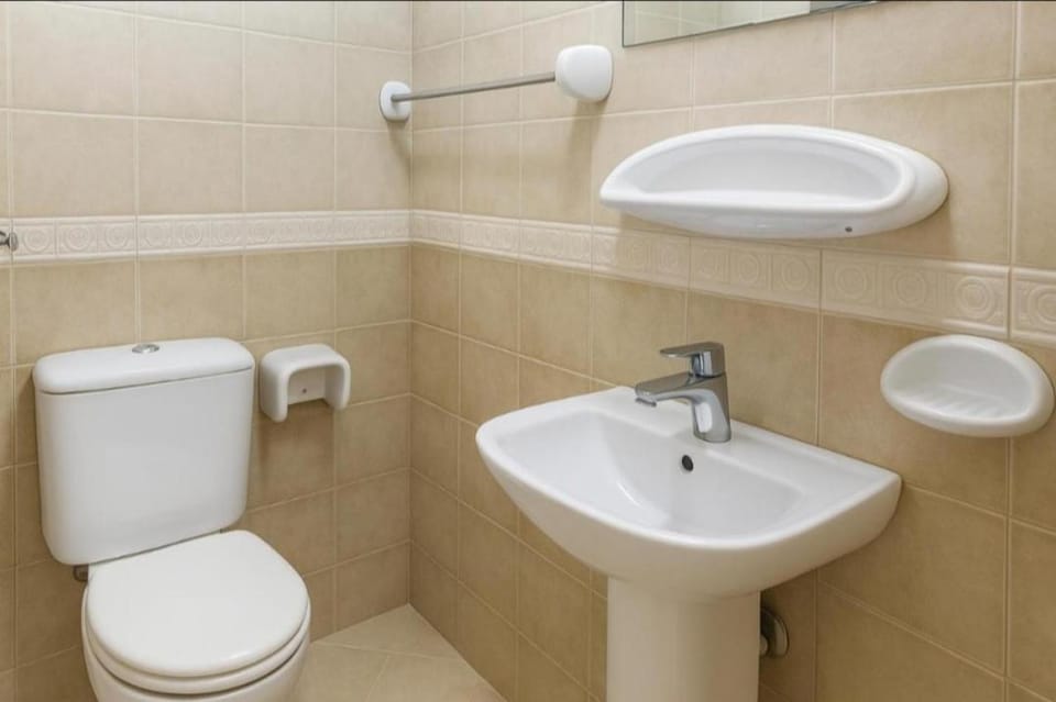 MONTHLY RENTAL 2BEDROOM VACATION HOME APARTMENT IN SHARJAH DUBAI BORDER BY MAUON TOURISM Apartment in Al Sharjah