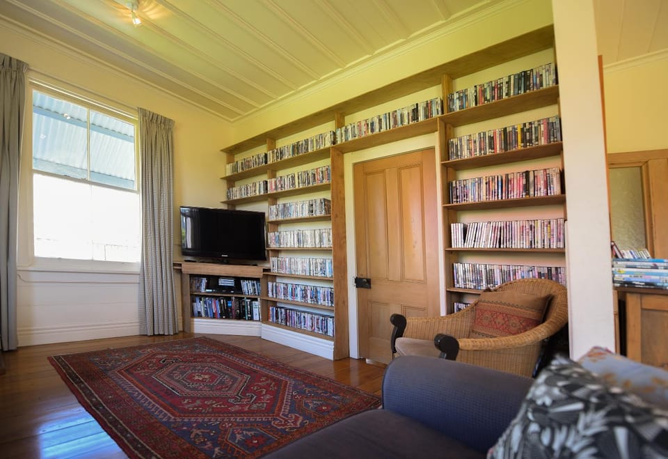 The Vicarage Martinborough House in Martinborough