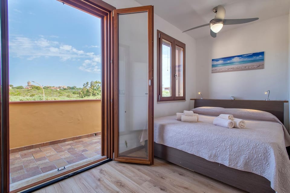 Property building, Living room, Bedroom