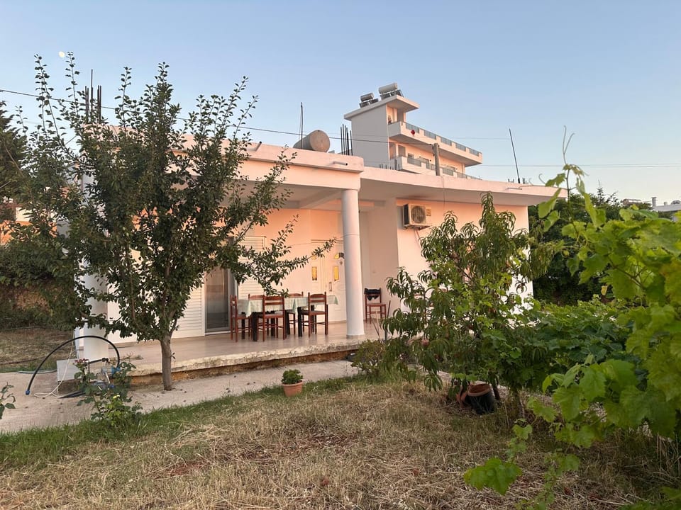 Property building, Garden, Garden view
