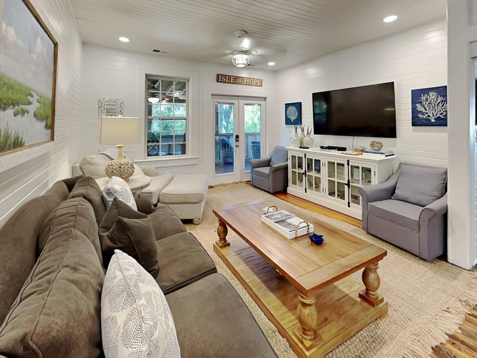 16 6th Avenue by Tybee Vacation Rentals House in Tybee Island