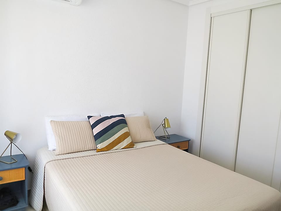 Bed, Bedroom, wardrobe