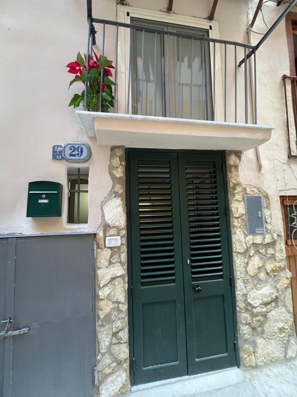 Property building, Facade/entrance