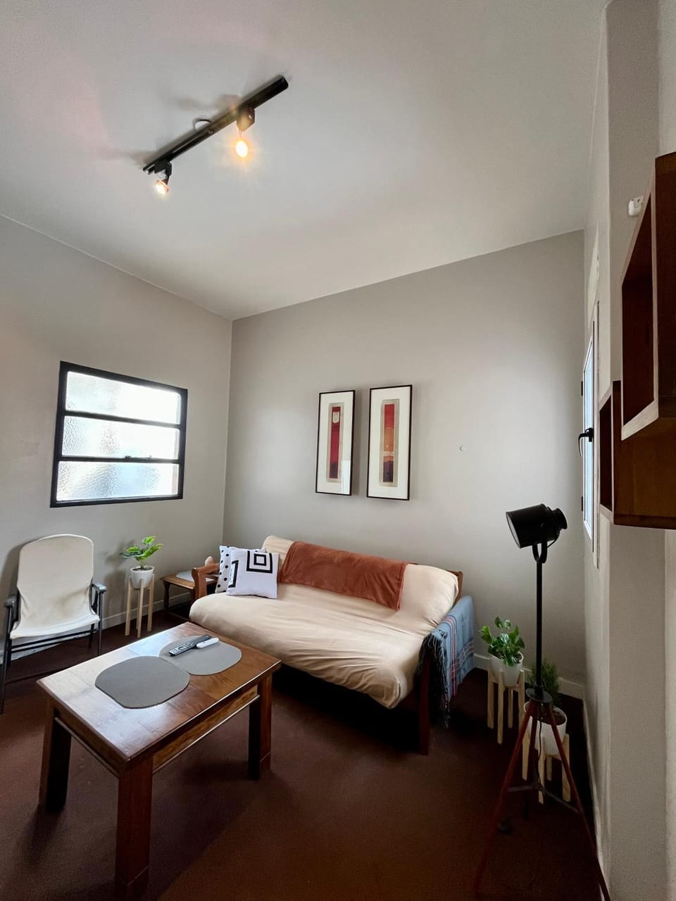 Living room, Photo of the whole room, Seating area