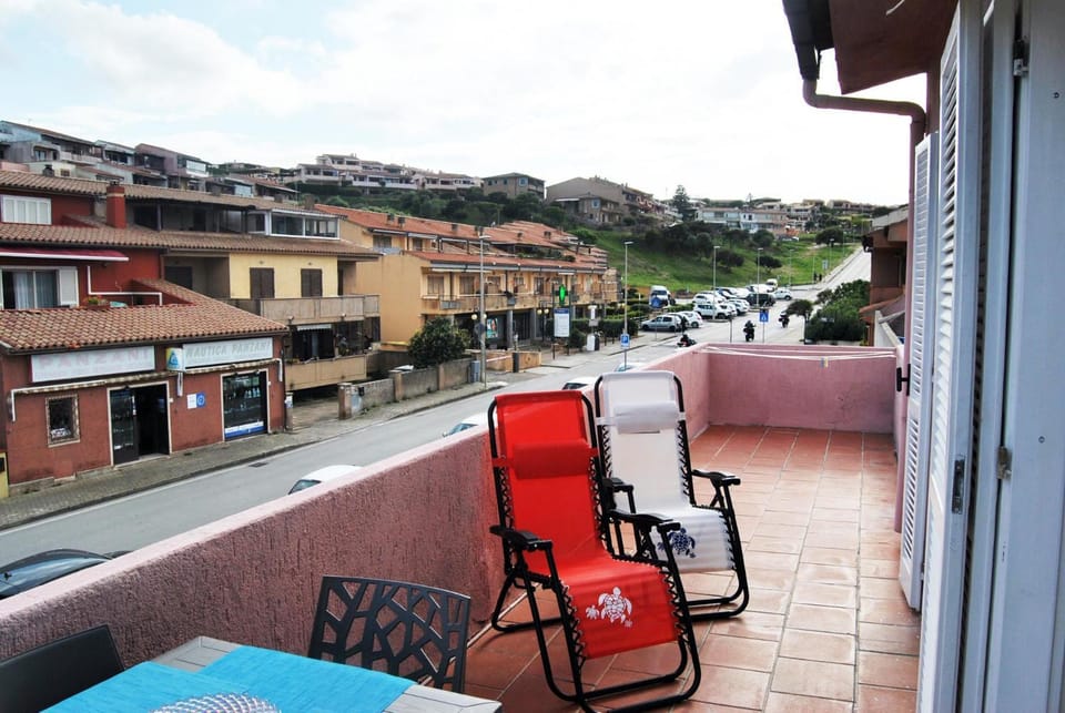 Property building, Day, Neighbourhood, Natural landscape, View (from property/room), Balcony/Terrace, City view, Street view
