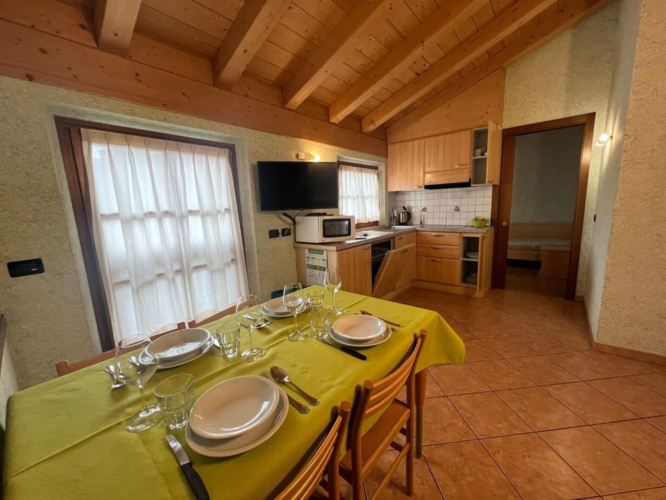 TV and multimedia, Dining area, kitchen