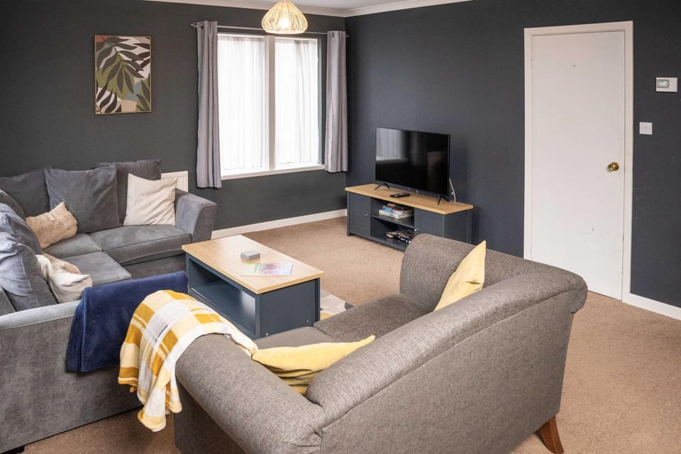 Communal lounge/ TV room, TV and multimedia, Living room, heating, internet